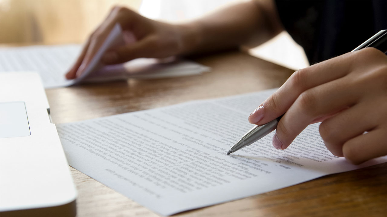 [Paper review] Self-correcting LLM-controlled Diffusion Models